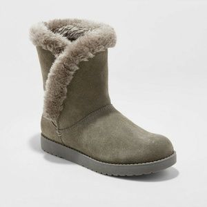 Universal Thread Daniah Suede Winter Boots